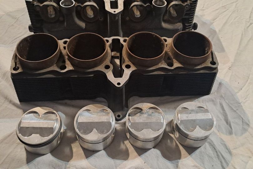 Cilindri testa e pistoni Cosworth  Suzuki GSX 1100