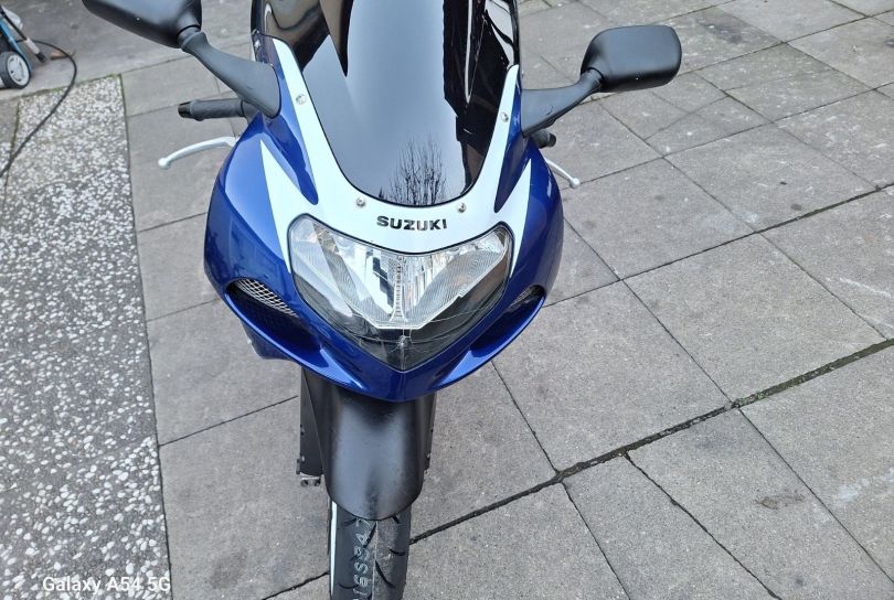 SUZUKI GSXR 600 2001, CHF 2.790,00, Bellinzona