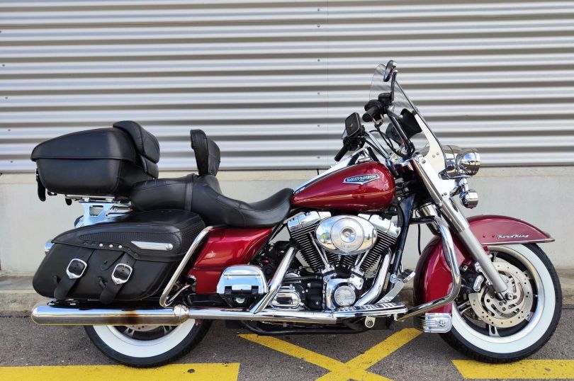 HARLEY-DAVIDSON FLHRCI Road King Classic, CHF 9.000,00, Camorino