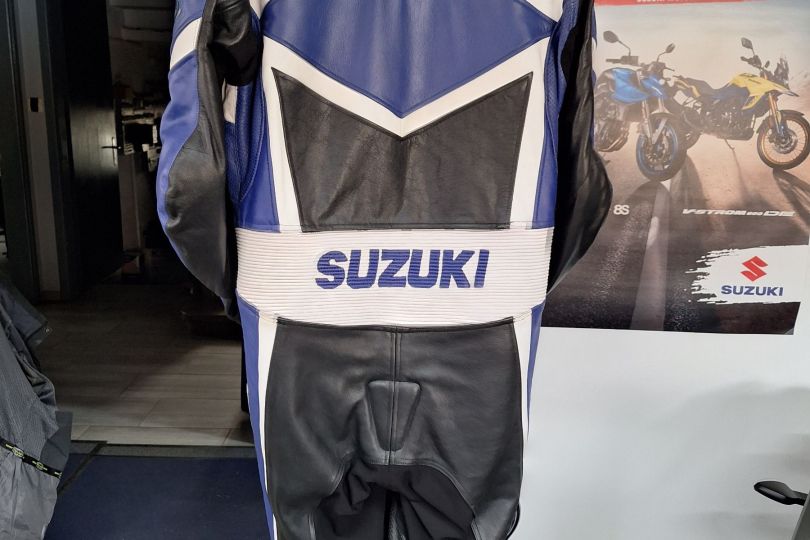 Tuta in pelle completa Suzuki