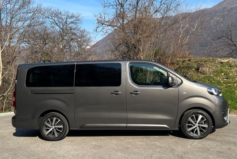 Noleggio Toyota Proace Verso, CHF 135,00