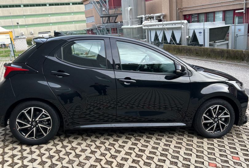 Noleggio Toyota Yaris e-CTV, CHF 62,00