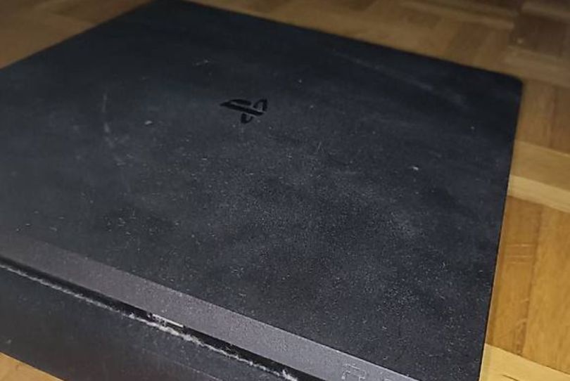 PS4 SLIM 1TB SSD