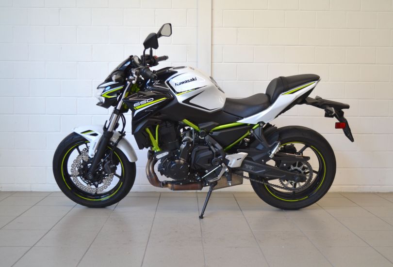 Kawasaki Z 650 - Possibile a 35kW, Camorino, Switzerland