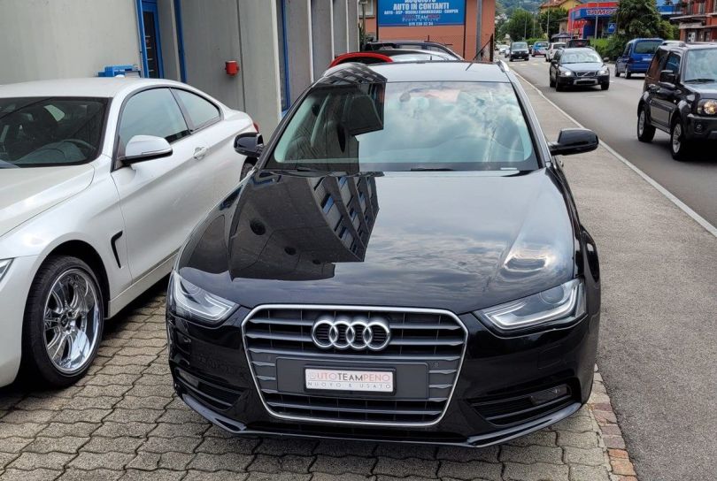 AUDI A4 Avant 2.0 TDI Attraction multitronic