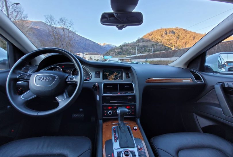 AUDI Q7 3.0 TDI quattro tiptronic