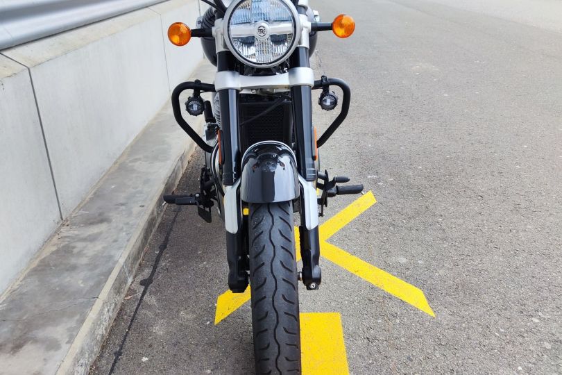 Royal Enfield Supermeteor 650, Bellinzona, Switzerland