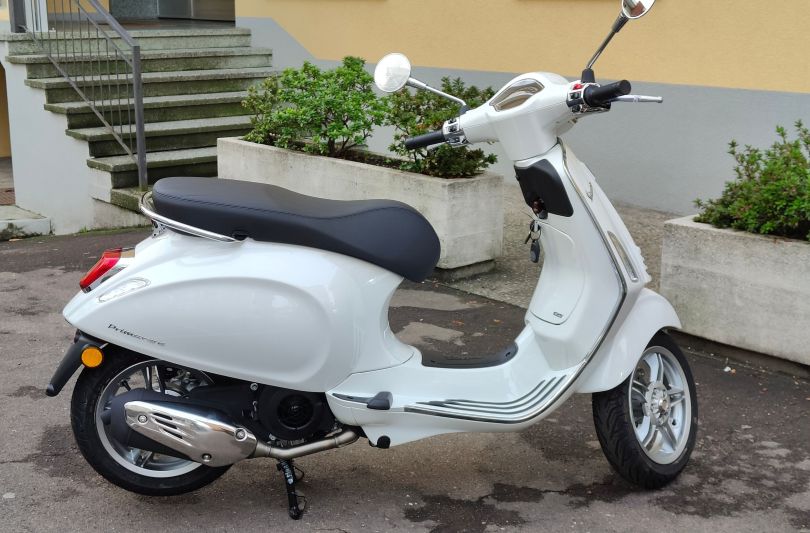 Piaggio Vespa 125 nuova, Pregassona, Switzerland