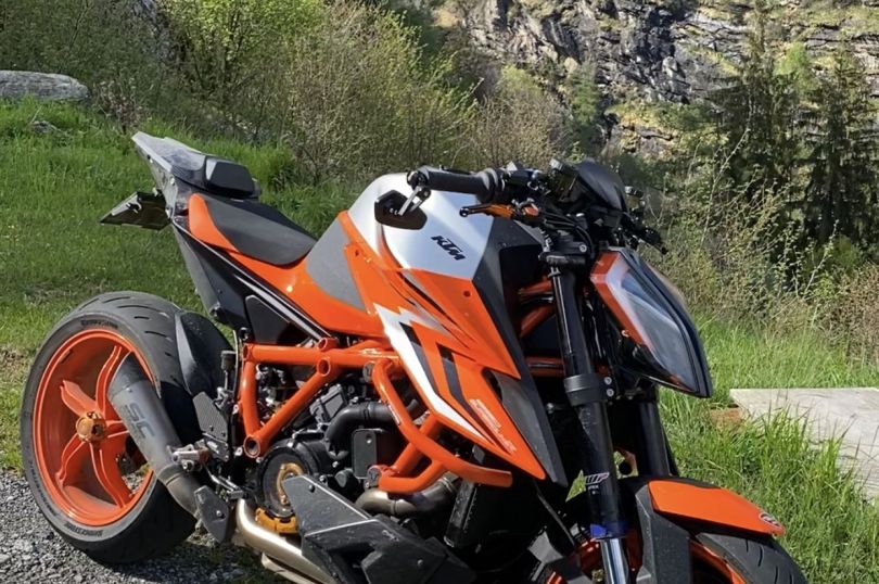 KTM superduke 1290 R EVO, Lumino, Switzerland