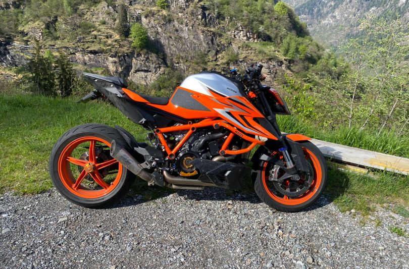 KTM superduke 1290 R EVO, Lumino, Switzerland