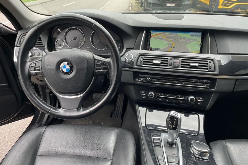 BMW 520d Touring xDrive Steptronic