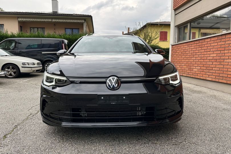 VW Golf Variant 2.0 TSI R-Line 4Motion, Giubiasco, Switzerland