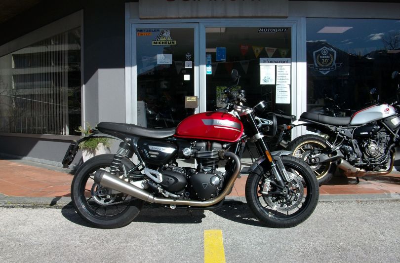 TRIUMPH SPEED TWIN 1200, Minusio, Schweiz Kostenlose Kleinanzeigen in der Schweiz